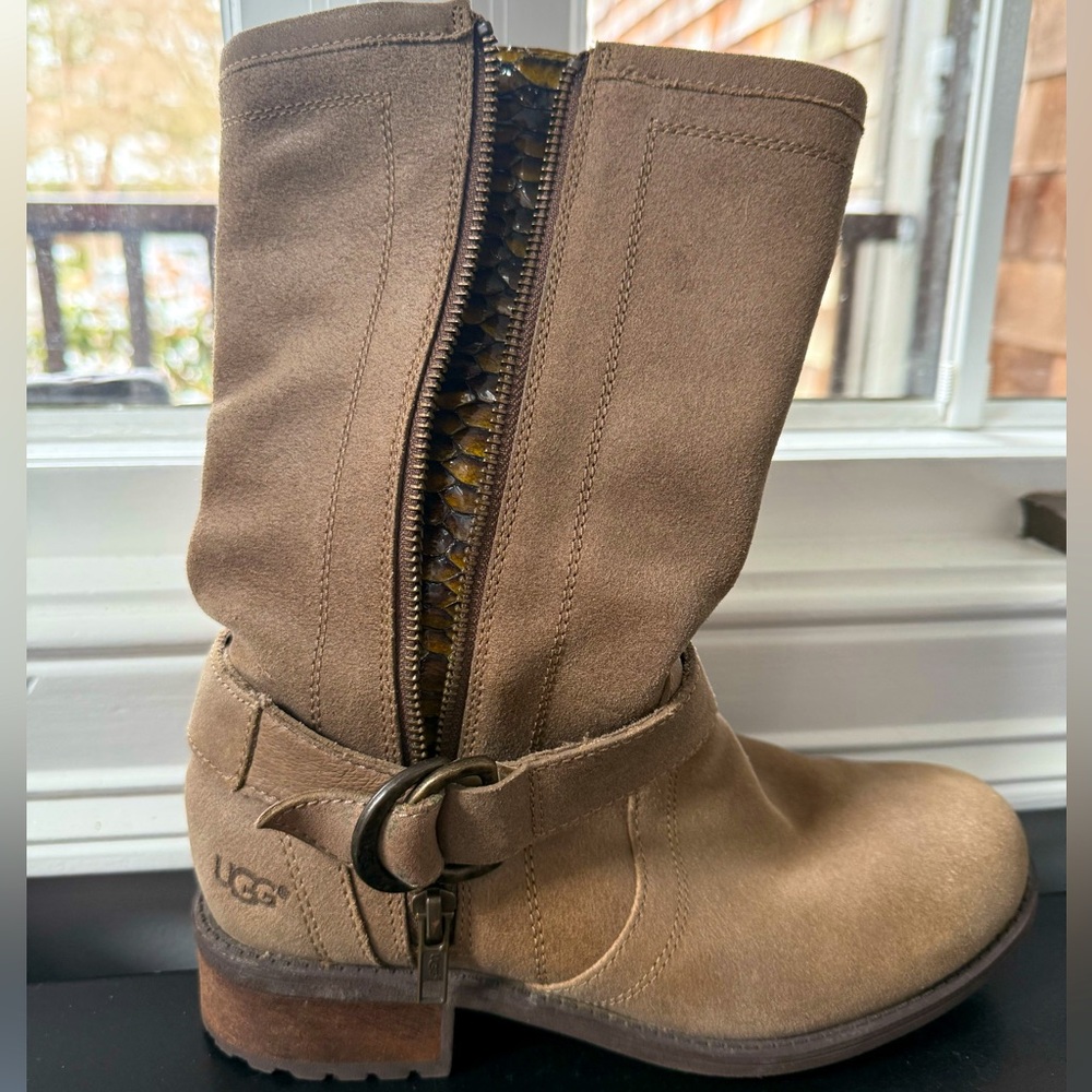 Size 7 UGG fawn Silva suede boots